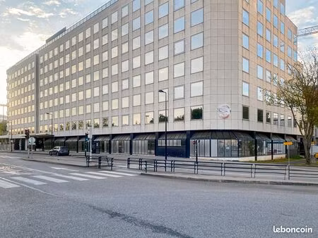 bureau privé à louer pour 1 personnes à saint quentin  stop & work saint quentin montigny 