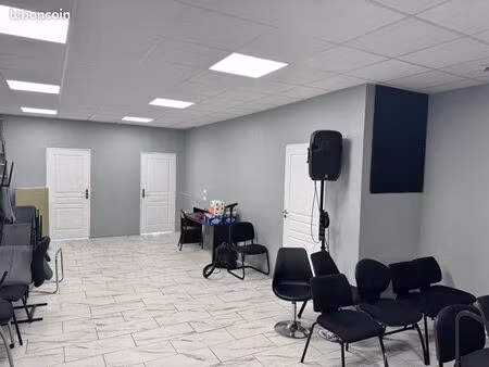 louer – local commercial 130 m²