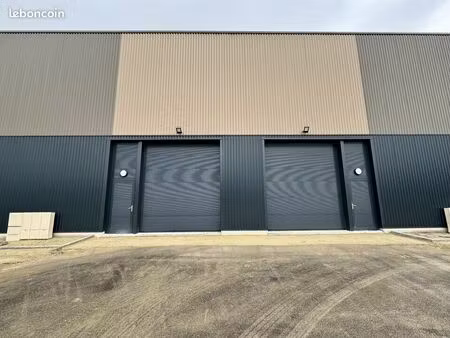 local d'activite 456 m² flins sur seine