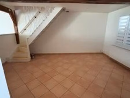 maison atypique rénovée avec grand garage / atelier – harbonnières