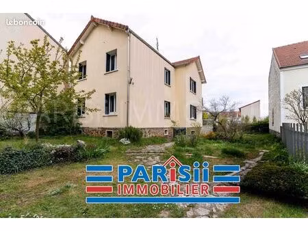 maison 9 pièces 154 m²