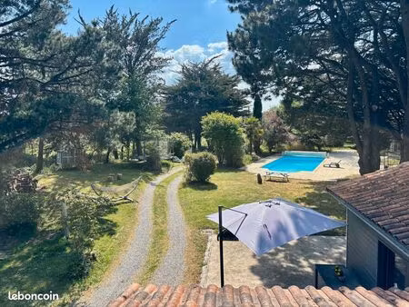 maison plain-pied 150 m² – terrain 3500 m² – piscine – dépendance – saint lumine de clisso