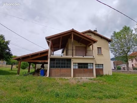 villa 6 pièces 130 m²