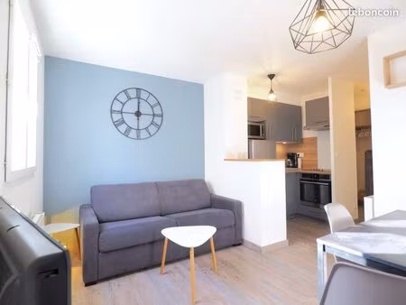 beau studio f1+1 meublé refait à neuf à carrière sous poissy proches commodites