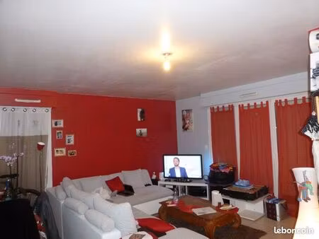 loue f2 dans résidence sécurisée
