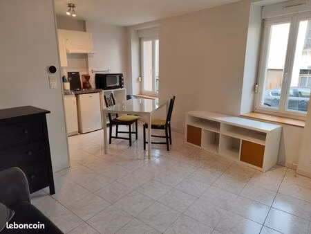 location appartement studio meublé pré-en-pail