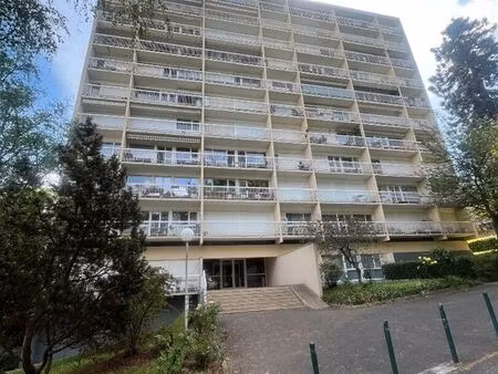 studio 1 pièce 38 m²
