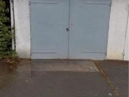 box à moto ou vélo 4 m2