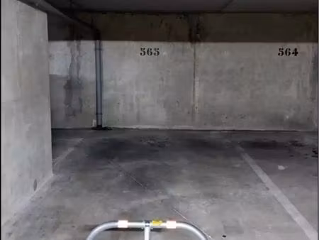 place de parking bussy face au rer