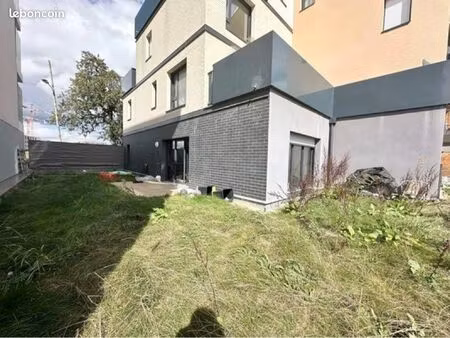 location sublime t4 bussy saint george