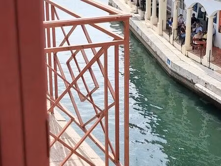 appartement de charme rénové au cœur de port grimaud