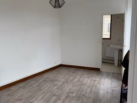 location studio neuilly-en-thelle