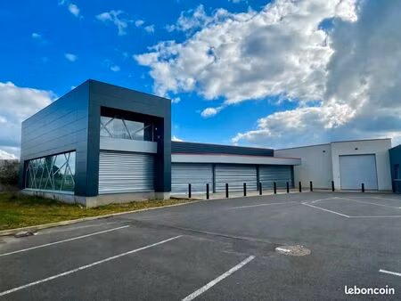 local commercial 1 120 m²