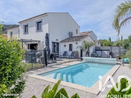 villa 4 pièces 87 m²