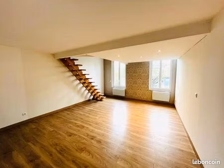 appartement 2 pièces 61 m²