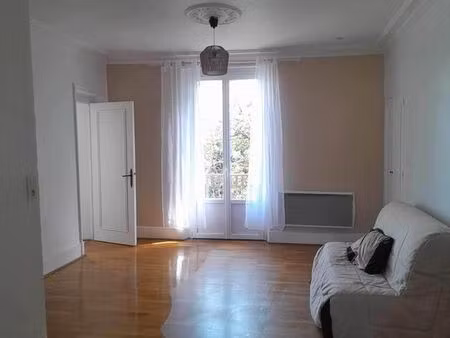 la voulte-sur-rhône t2 meuble de 43m² centre-ville