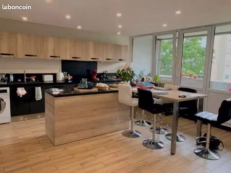 t4 meublé 81m²