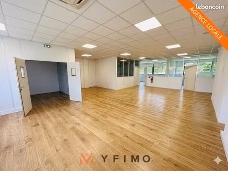 bureaux 425 m² poissy