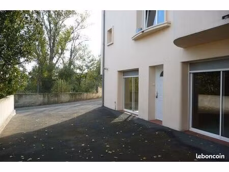 a louer : bureau / local commercial dans un cadre agréable avec vue sur la garonne