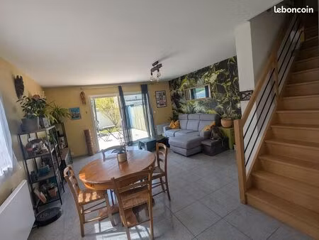 maison contemporaine – 3 ch + dressing– jardin piscinable – parempuyre