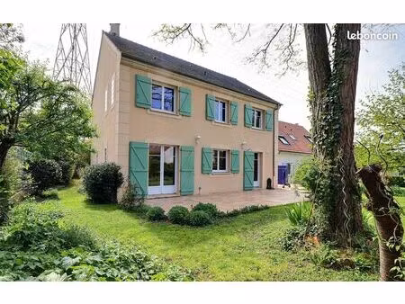 maison individuelle de 2001  7p  135m2  491m2 de terrain