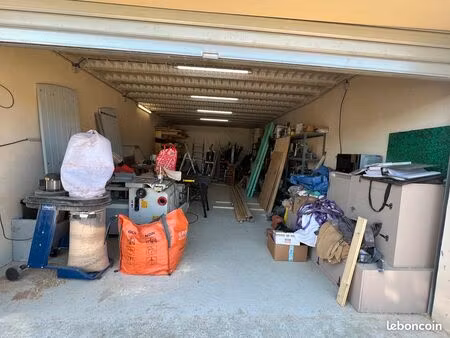 garage local dépôt entrepôt pour artisan 45 m2 za la baume de salernes