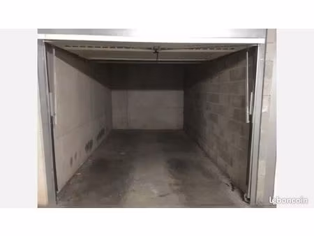 garage box à louer lisieux