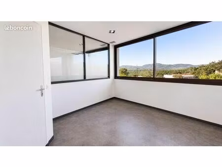 bureaux 10 m² saint-raphael