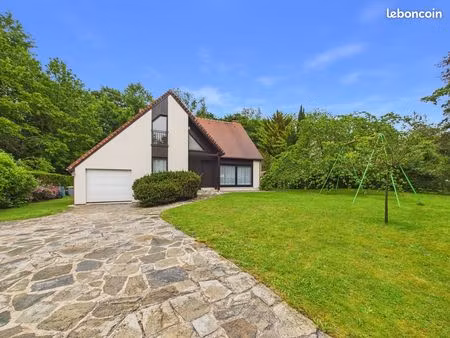 bièvres – maison d’architecte 140 m²  4 chambres  jardin 990 m²