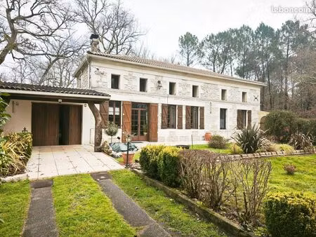 maison 6 pièces 187 m²