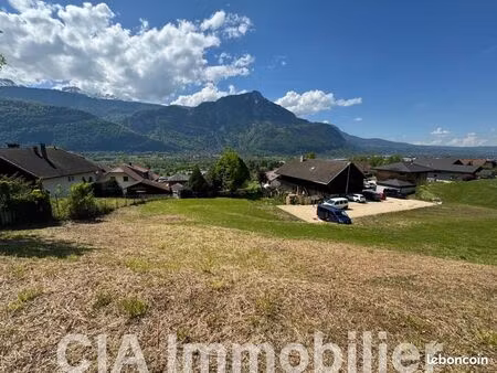 terrain 1028 m² ayse