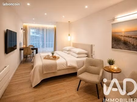 studio 1 pièce 25 m²