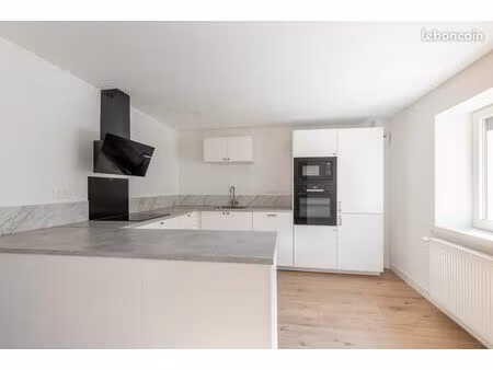 auboue : maison de 165m² entièrement rénovée avec jardin  terrasse et garage