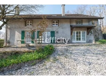 maison 5 pièces 201 m²
