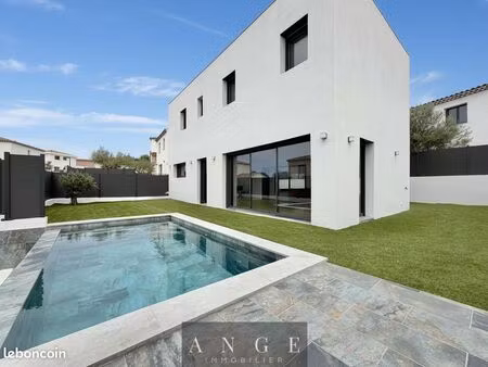 villa 4 pièces 110 m²