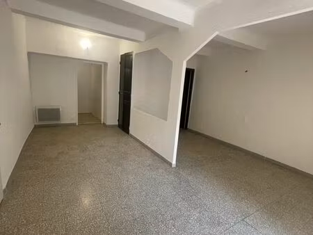 loue studio rez-de-chaussée
