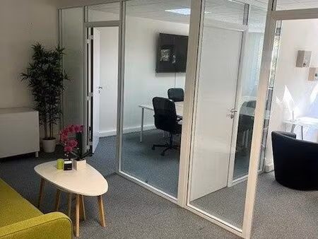 bureaux 42 m² évry-courcouronnes