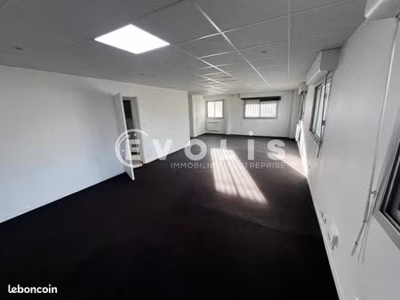 bureaux 120 m²