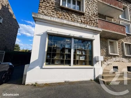 local commercial 42 m²