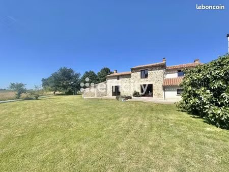 longère 6 pièces 157 m²