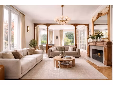 maison de luxe à vendre dans le quartier la varenne