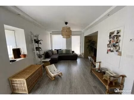 appartement 52m2 saint-pierre-en-faucigny