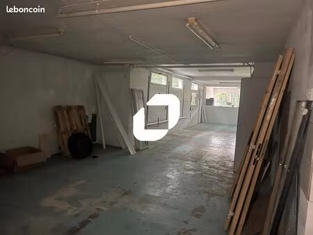local d'activité 190 m²