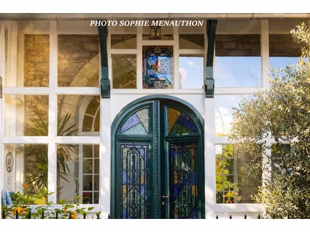 maison de luxe à vendre dans le quartier polo-beyris-saint amand