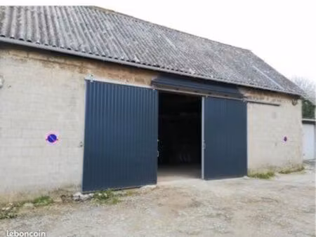 recherche hangar / atelier - environ 70m2