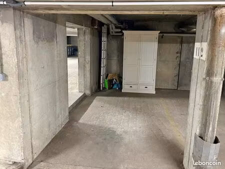 parking rue civiale
