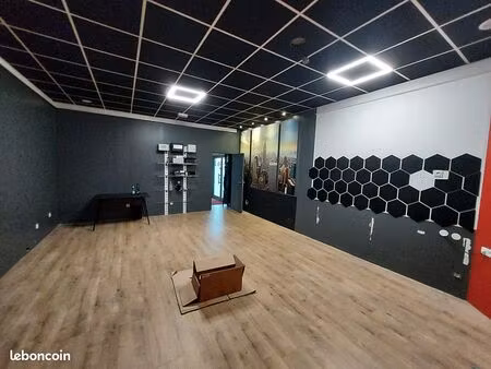local commercial 300 m² la roche sur yon