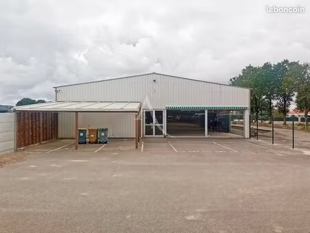 local commercial 180 m² saint christophe du ligneron