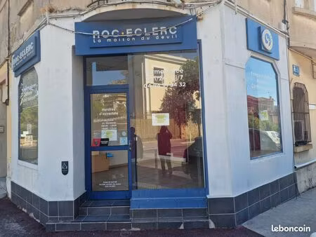 local commercial proche hôpital st anne