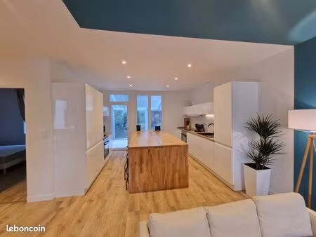 immeuble 230 m² montaigu vendee